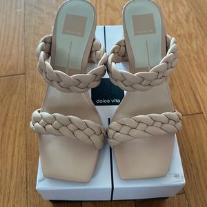 *NWT* Dolce Vita Paily Sandal